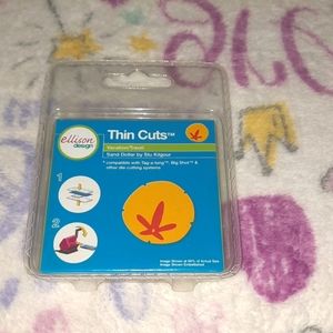 Ellison sizzix thin cuts sand dollar